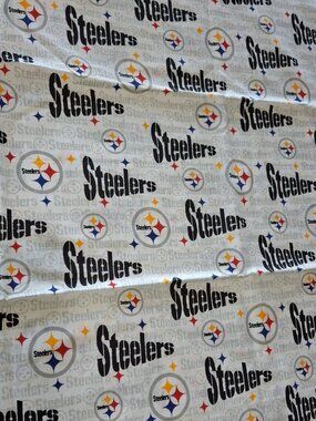 NFL Cotton Football Team Fabric Cotton, PITTSBURG STEELERS- White, 28" L x 54"
